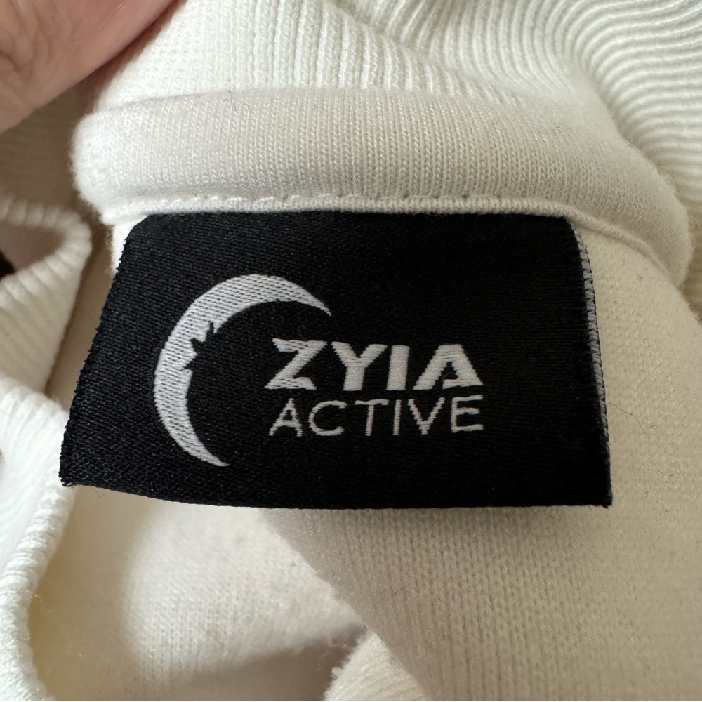 ZYIA ACTIVE Ivory Flying V Sherpa Shearling Full Zip Bomber Jacket Size Large - Picture 4 of 5